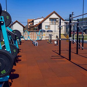 Moderní workout hřiště v obci Horné Srnie Moderní workout hřiště v obci Horné Srnie